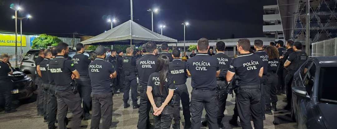 Onze pessoas são presas durante operação da PCCE para desarticular grupo investigado por crimes na Região Sul do Ceará
