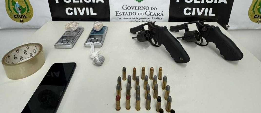 Após denúncias, homem é preso pela PCCE com armas, drogas e munições em Juazeiro do Norte