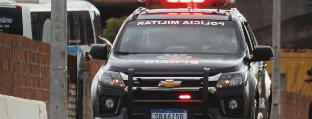 Resposta rápida da Polícia Militar resulta na prisão de suspeito por roubo em Fortaleza