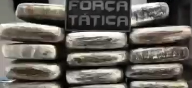 Força Tática apreende mais de 16 kg de maconha em abordagem a ônibus em Tauá