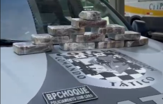 Polícia Militar prende homem em ônibus interestadual com 10,5 kg de crack