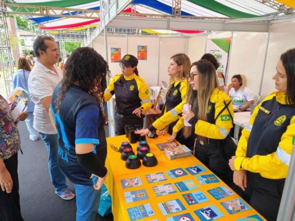 Detran-CE oferece serviços e ações educativas em evento do Governo Federal em Fortaleza