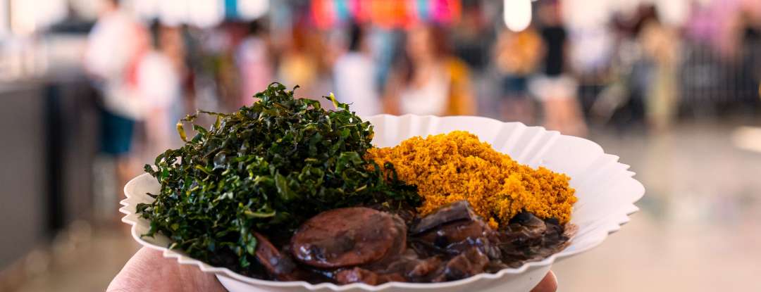 Feijoada de São Jorge e exposição de carros clássicos ocupam Estação das Artes no fim de semana