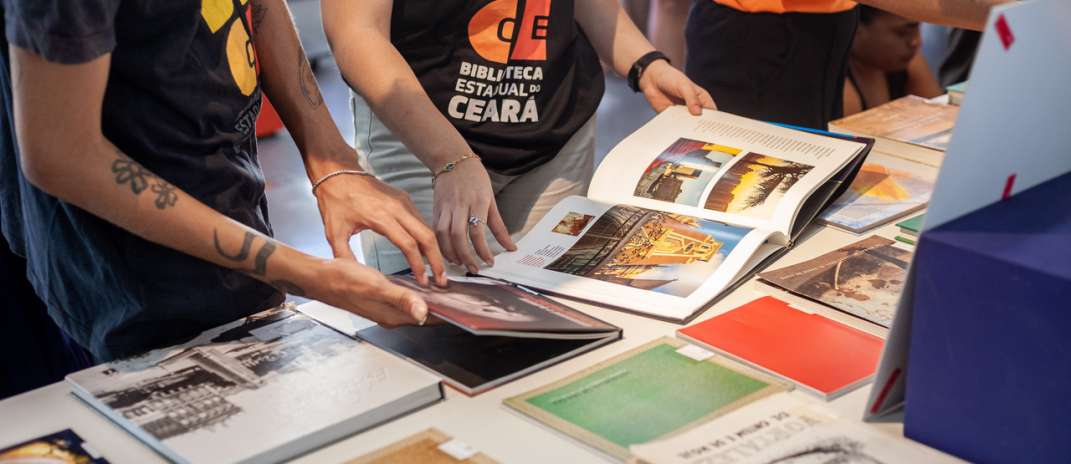 Exposição na Bece transforma 300 anos de Fortaleza em narrativa visual e literária