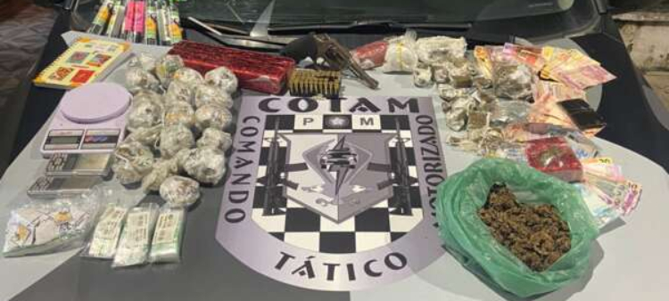 Polícia Militar apreende arma, munições e mais de 3 kg de drogas no bairro Floresta