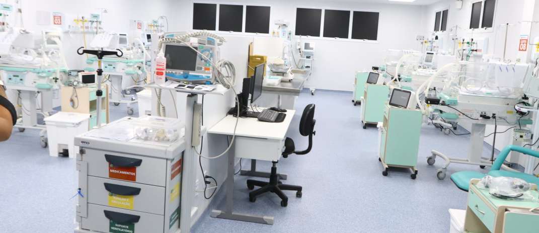 Rede neonatal do Ceará é fortalecida com entrega de 10 leitos de UTI