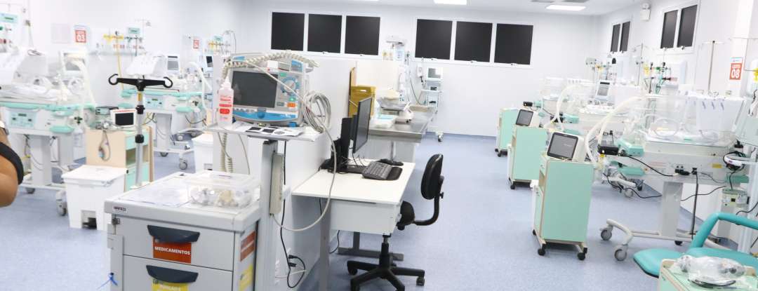 Rede neonatal do Ceará é fortalecida com entrega de 10 leitos de UTI