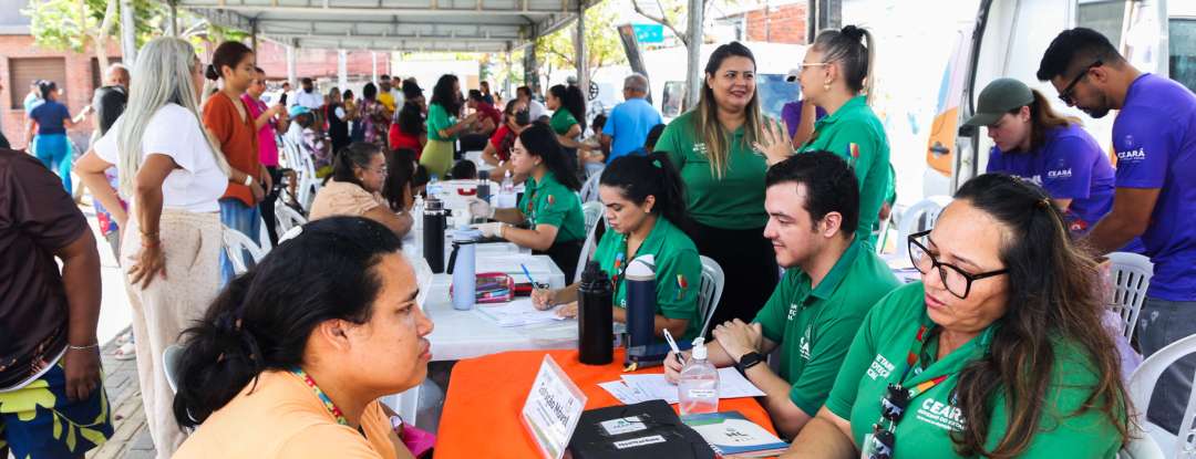 Emissão de documentos e serviços de saúde: Projeto Acolher promove ação social no Cais do Porto