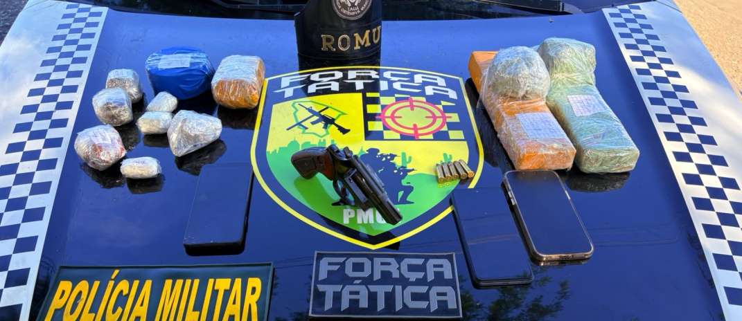 PMCE prende chefe de grupo criminoso e apreende arma e drogas em Tauá