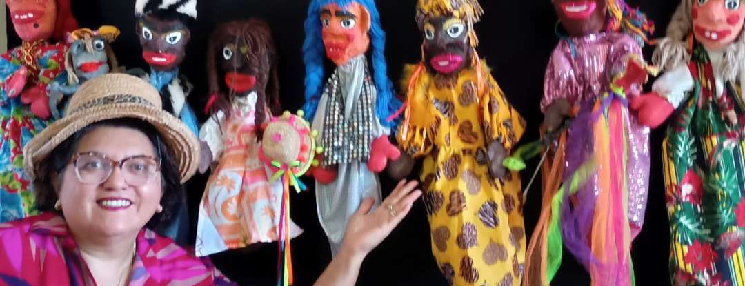 Teatro Carlos Câmara apresenta programação diversa com exposições, performances e espetáculos gratuitos