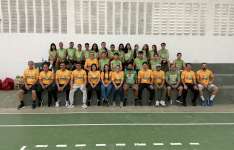 Projeto Esporte em 3 Tempos realiza formação continuada de voleibol em Cedro