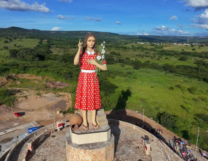 Em Santana do Cariri, Governo do Ceará entrega complexo religioso com homenagem à Beata Menina Benigna