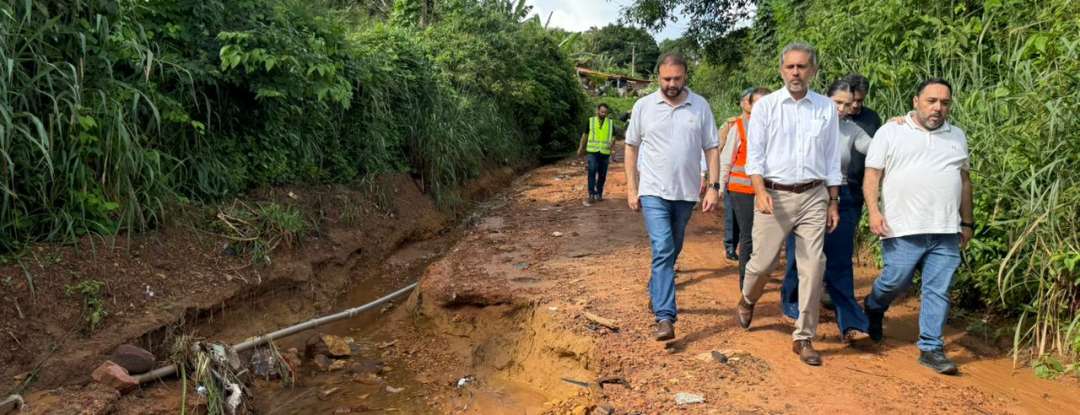 “A prioridade é garantir a integridade física dos cidadãos”, declara governador Elmano ao acompanhar trabalhos de salvamento em Tianguá