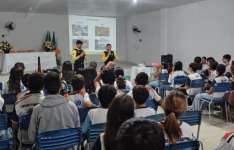 Detran-CE promove ação educativa sobre segurança no trânsito para estudantes de Icó