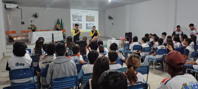 Detran-CE promove ação educativa sobre segurança no trânsito para estudantes de Icó