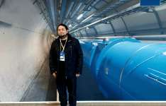 Professor da rede estadual participa de formação no CERN, em Genebra, na Suíça