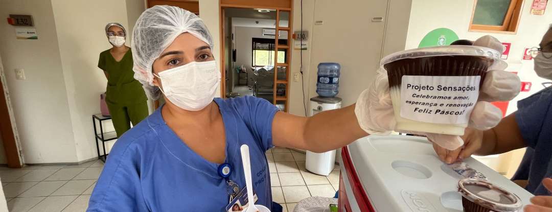 Casa de Cuidados do Ceará promove projeto temático de Páscoa com sobremesa de chocolate e apresentações musicais para pacientes internados