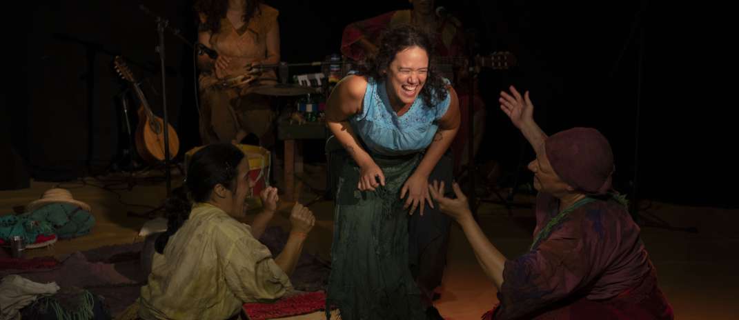 Teatro Carlos Câmara movimenta o Centro e o Moura Brasil com programação gratuita de teatro, memória e cultura popular
