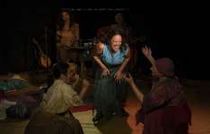 Teatro Carlos Câmara movimenta o Centro e o Moura Brasil com programação gratuita de teatro, memória e cultura popular
