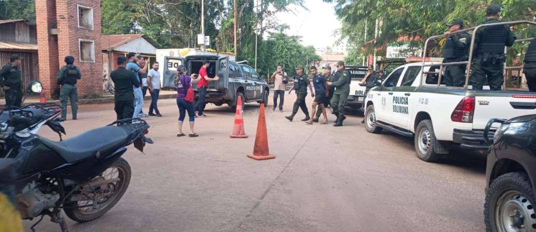 Em ação conjunta, foragido da Justiça do CE é preso na Bolívia