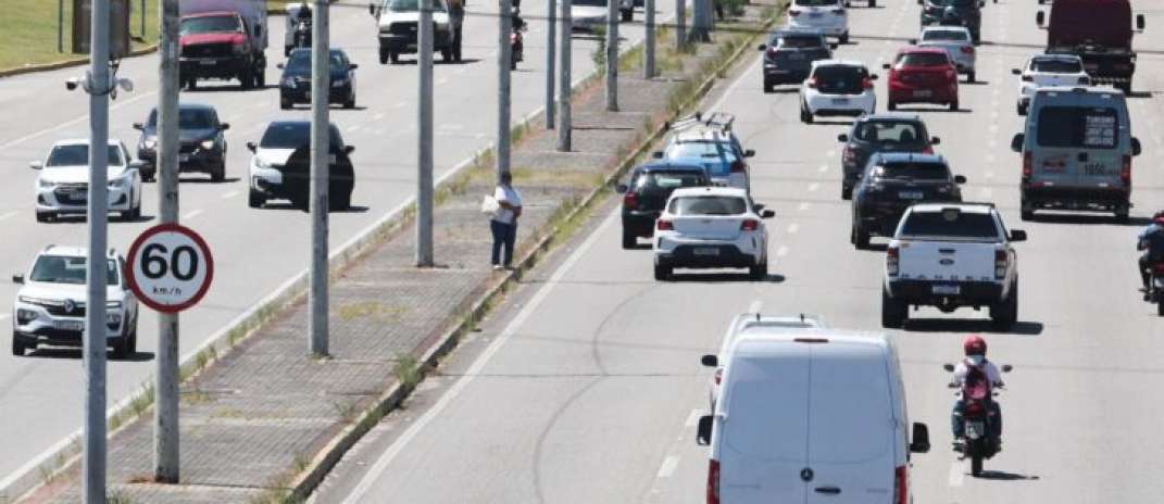 Governo do Ceará investirá R$ 38 milhões para reduzir valor do diesel nas bombas