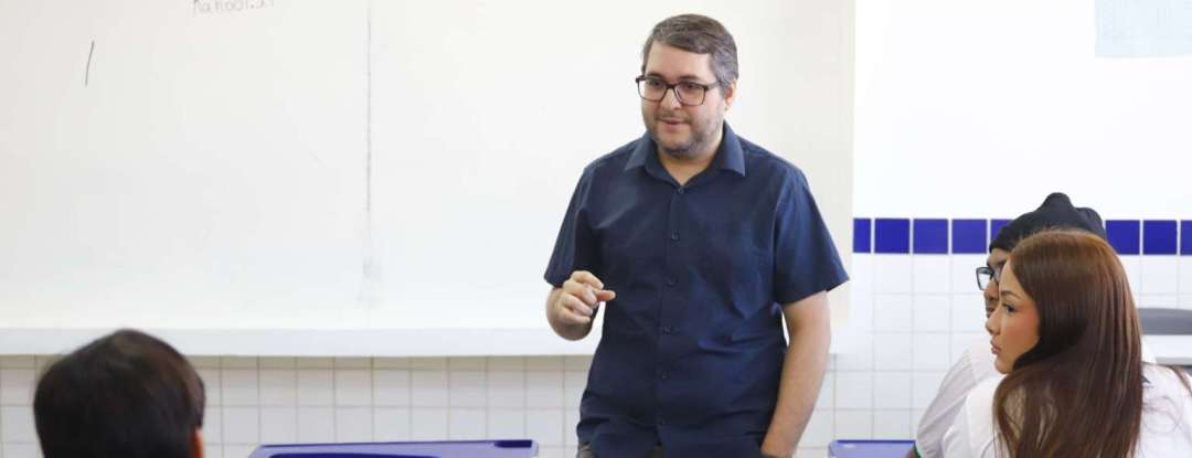 Governador Elmano anuncia pagamento da 5ª parcela dos precatórios do Fundef a professores sem vínculo