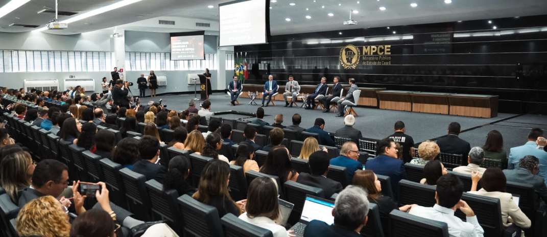 SSPDS-CE participa de Seminário Nacional “Criminalidade Organizada e Sistema de Justiça: novas agendas e respostas institucionais” sediado na PGJ