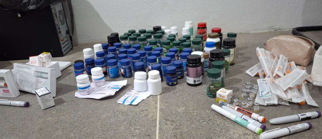 Medicamentos irregulares são apreendidos durante ação da PCCE em Fortaleza