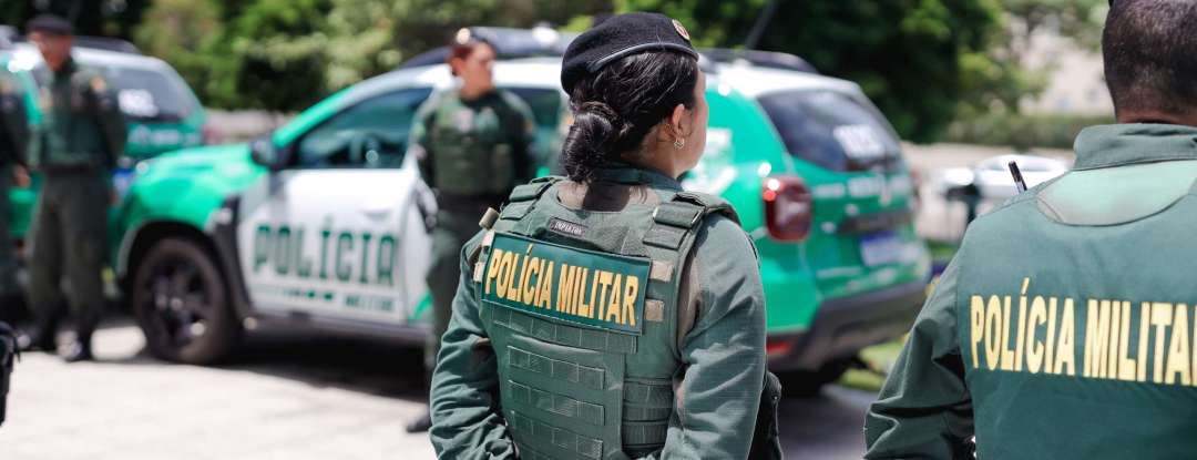 Polícia Militar captura quatro pessoas suspeitas de roubo a residência em Crateús