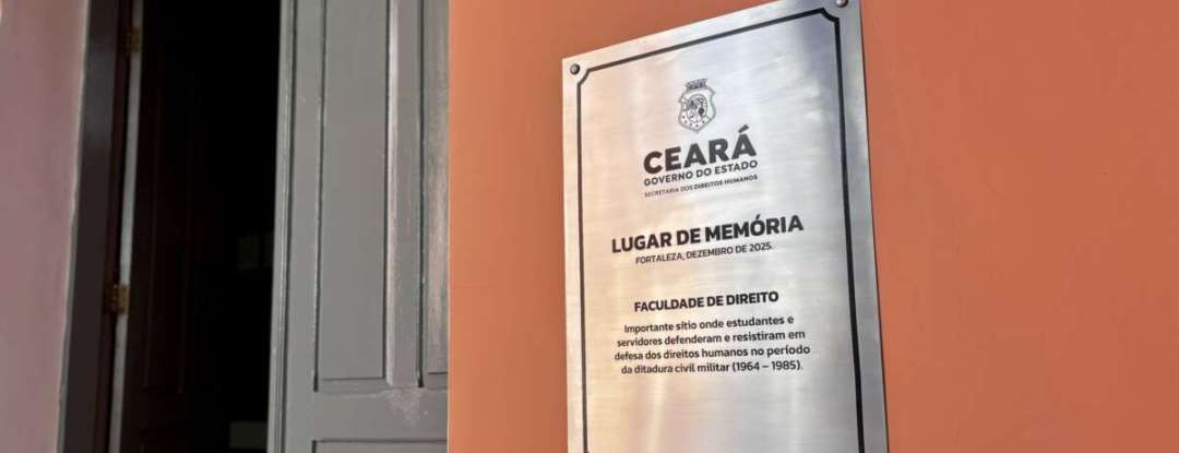 Sedih instalou segunda placa do projeto Lugares de Memória na Faculdade de Direito da UFC