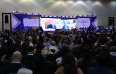 Ministra Cármen Lúcia defende mais mulheres nos espaços de poder na abertura do Consad