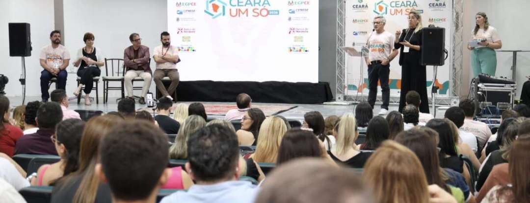 Tauá recebe Caravana Ceará Um Só e assina acordo para projeto de transformação digital