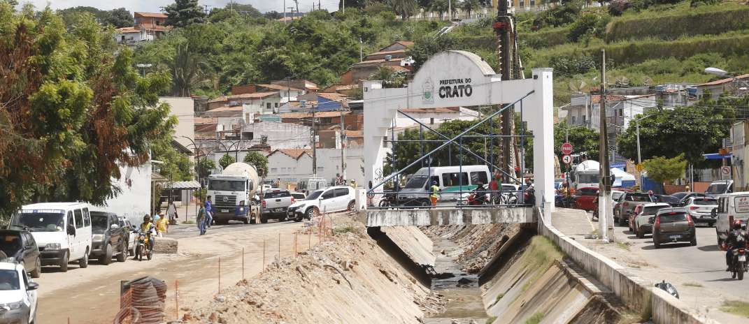 No Crato, obras de requalificação do canal do Granjeiro chegam a 50% de execução
