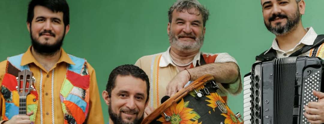 Teatro Carlos Câmara promove imersão cultural com exposição indígena, teatro, shows e visita guiada