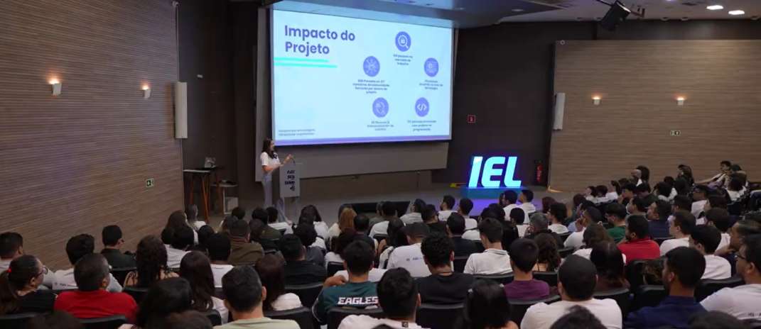 Geração Tech 3.0 forma quase 2 mil alunos e celebra destaques em cerimônia em Fortaleza