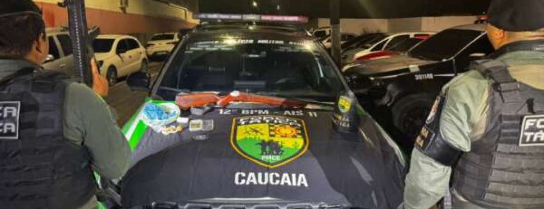 Polícia Militar apreende espingarda artesanal, drogas e balança de precisão em Caucaia