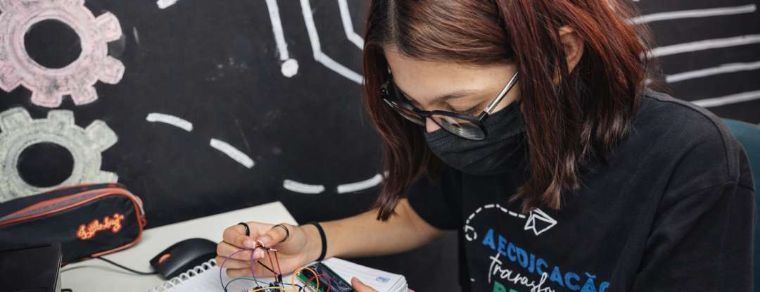 Centec e Secitece oferecem 600 vagas em cursos gratuitos de qualificação profissional