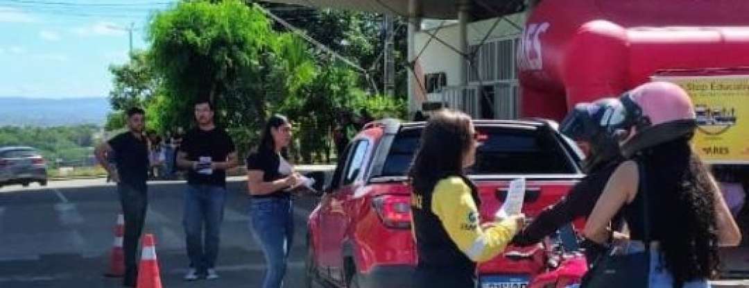 Detran-CE realiza blitz educativa alusiva ao Maio Amarelo em Juazeiro do Norte