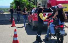 Detran-CE realiza blitz educativa alusiva ao Maio Amarelo em Juazeiro do Norte