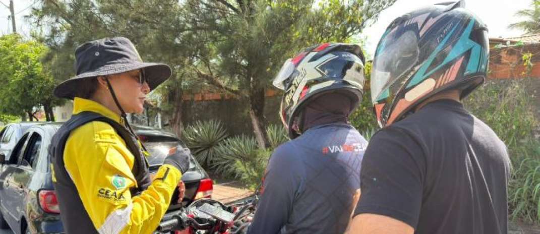 Detran-CE realiza blitz educativa do Maio Amarelo na Sabiaguaba