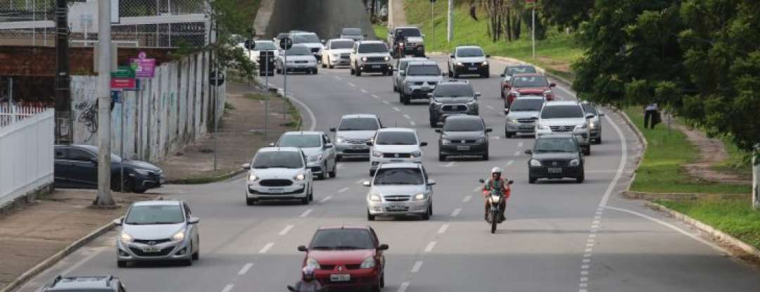 Licenciamento de veículos com placa final 3 vence nesta segunda-feira (11)