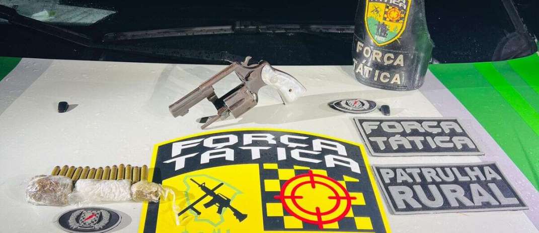 Polícia Militar prende suspeito com arma de fogo e drogas na Região Metropolitana de Fortaleza