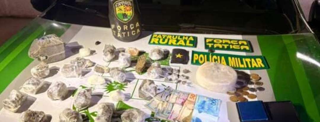 Polícia Militar prende dupla e apreende drogas durante ação em Baturité