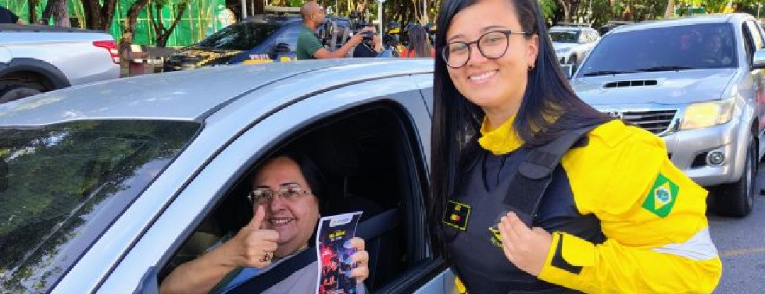 Detran-CE e órgãos parceiros realizam ação educativa alusiva aos 18 anos da Lei Seca