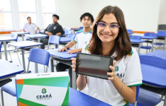 Governo do Ceará ultrapassa 98 mil tablets entregues a estudantes no 1º semestre de 2026