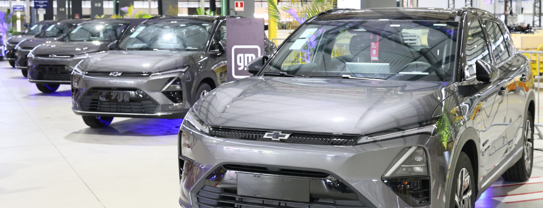 Ceará inicia produção de novo veículo elétrico da Chevrolet e fortalece indústria automotiva
