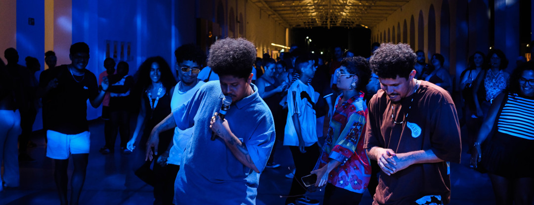 Estação Férias reúne Chico Chico, DJ Nyack, O Cheiro do Queijo e mais de 20 atrações gratuitas na Estação das Artes