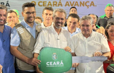 Agricultura familiar do Centro-Sul e Sertão de Crateús recebe tratores e investimentos em acesso à água