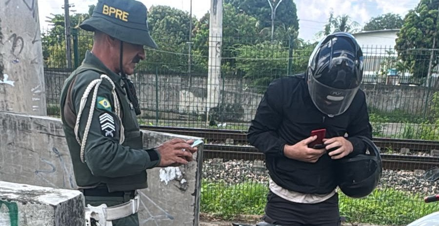 PMCE reforça fiscalização para coibir circulação irregular de motocicletas em passarelas da Capital