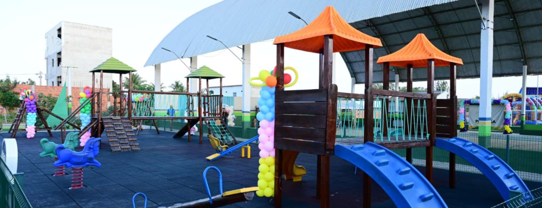 Governo do Ceará inaugura duas novas brinquedopraças na região do Cariri